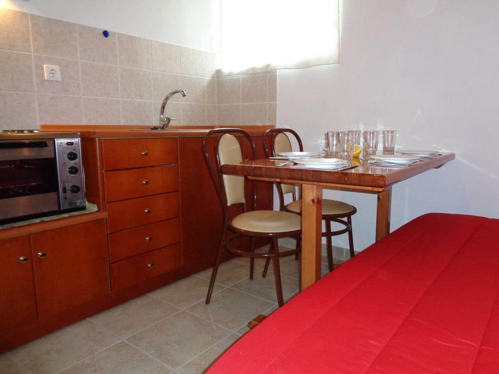 Skyline Appartement Velonádes Kamer foto